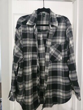 Wild Fable Black and White Plaid Flannel Shirt
